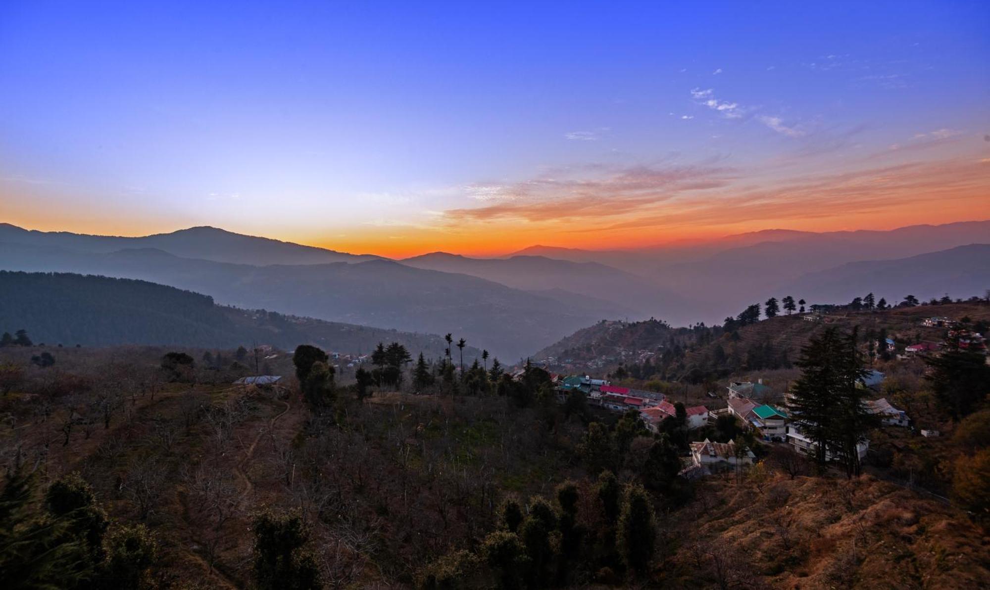 Treebo The Northern Retreat Resort With Mountain View Shimla Exterior foto